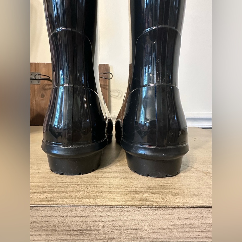 UGG Black Tall Rain boots with warm sheepskin and lambswool on footbed W-8 - Picture 4 of 14